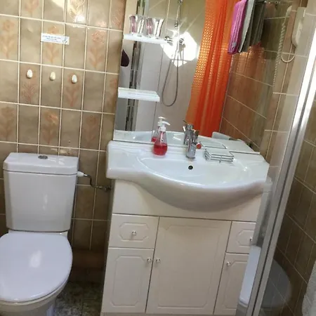 D'hotes Les Cigognes Bed & Breakfast